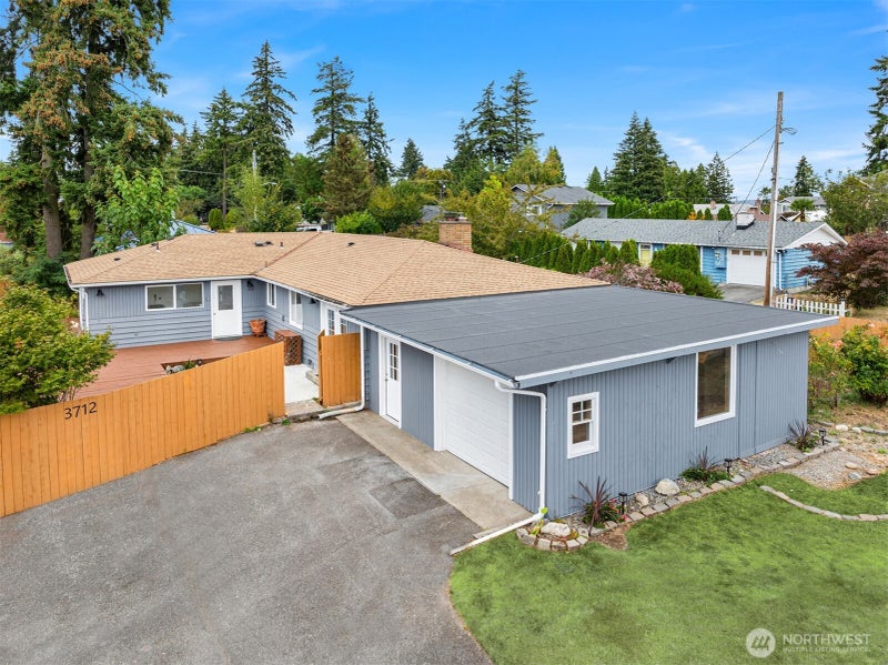 3712 S 175th Street