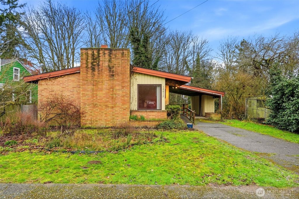 Photo of 10012 8th Avenue NW, Seattle, WA 98177 (MLS # 2468142)