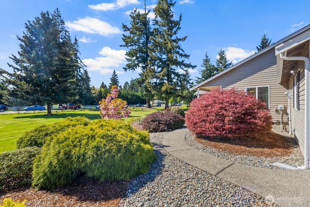 Photo of 33707 SR 507 S, Roy, WA 98580 (MLS # 2516053)