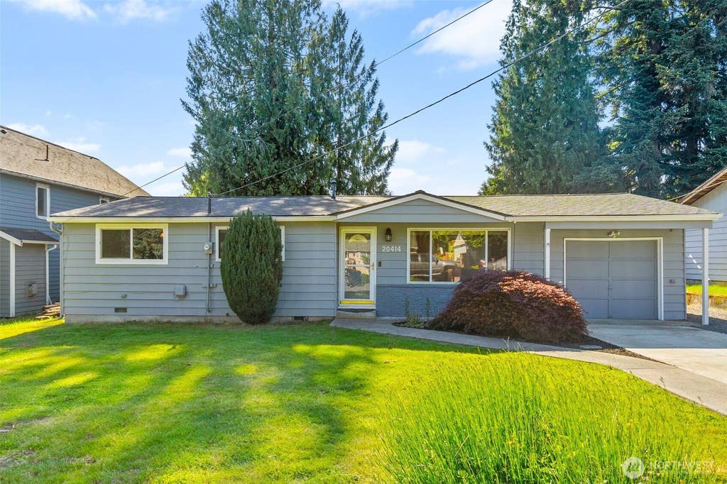 Photo of 20414 20th Place W, Lynnwood, WA 98036 (MLS # 2533983)