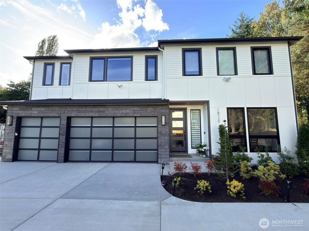 Photo of 18729 80th Avenue NE, Kenmore, WA 98028 (MLS # 2315641)