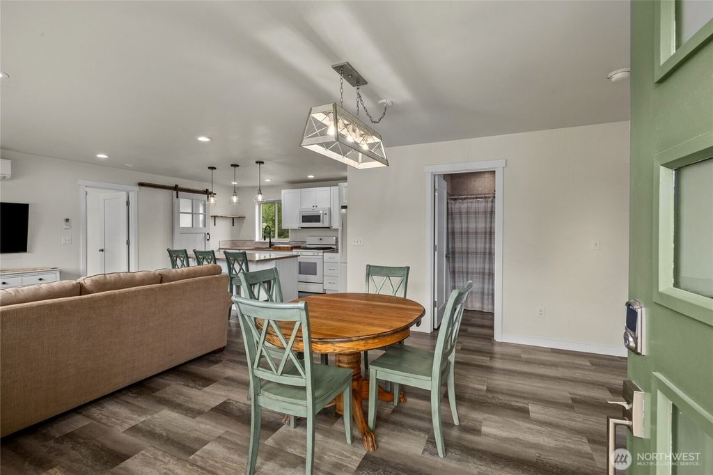 Photo of 308 W 1st Avenue, Kittitas, WA 98934 (MLS # 2548157)