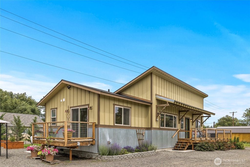 Photo of 308 W 1st Avenue, Kittitas, WA 98934 (MLS # 2548157)