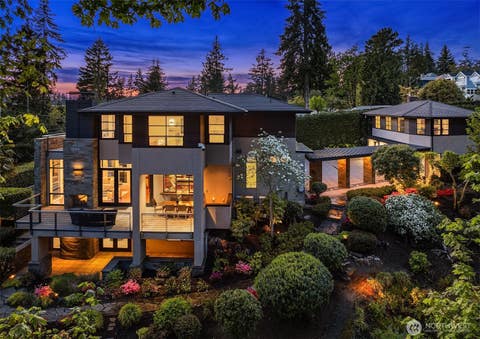 Photo of 9632 Lake Washington Boulevard NE, Bellevue, WA 98004 (MLS # 2571238)