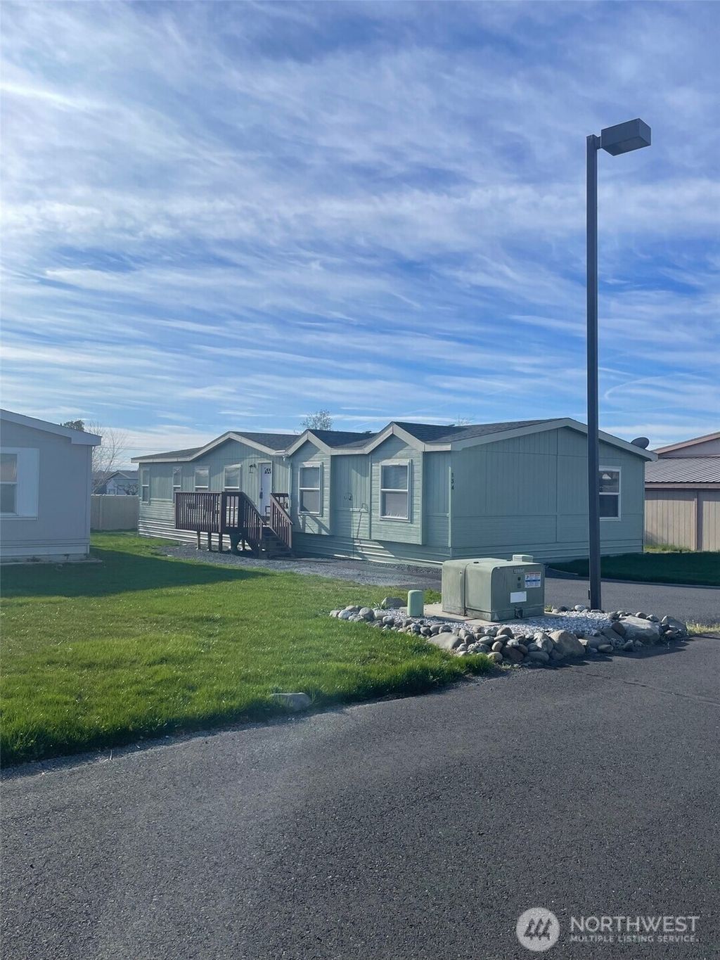 Photo of 3010 W Peninsula Drive #134, Moses Lake, WA 98837 (MLS # 2496493)