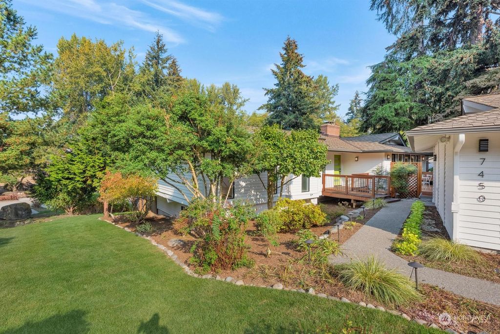 Photo of 7450 86th Avenue SE, Mercer Island, WA 98040 (MLS # 2007069)