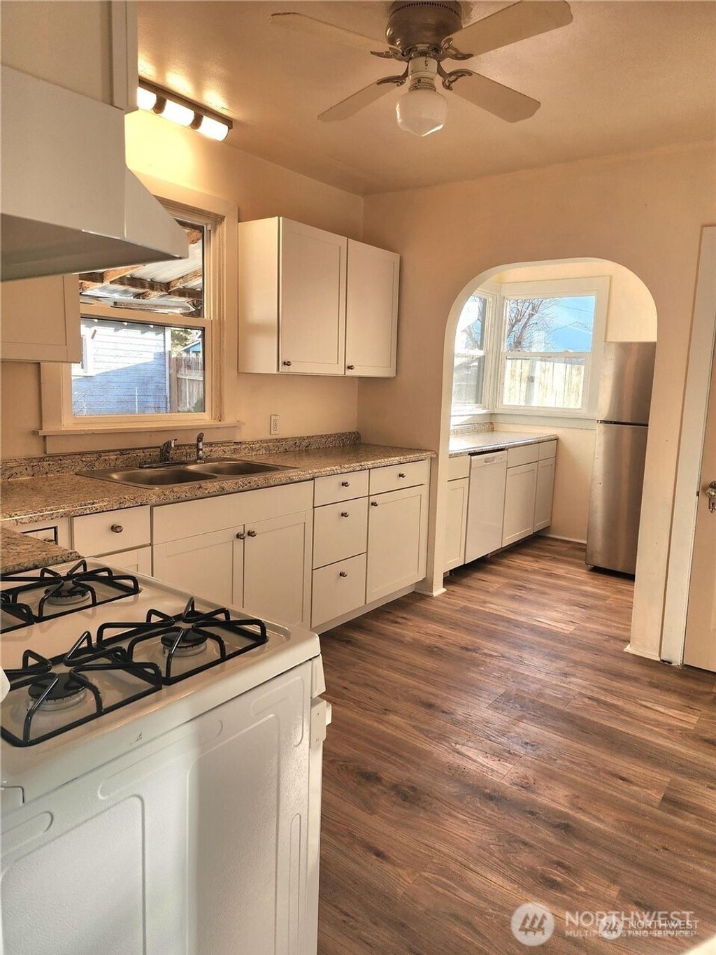 Photo of 209 W 2nd Avenue, Ritzville, WA 99169 (MLS # 2446370)