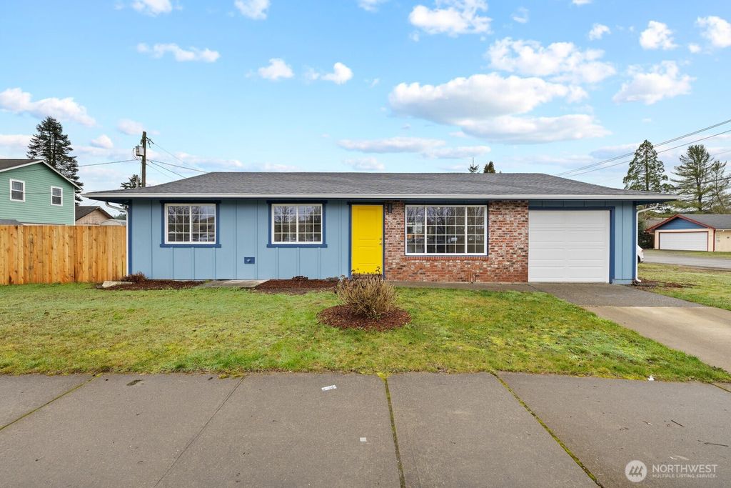 Photo of 405 E K Street, Shelton, WA 98584 (MLS # 2468711)