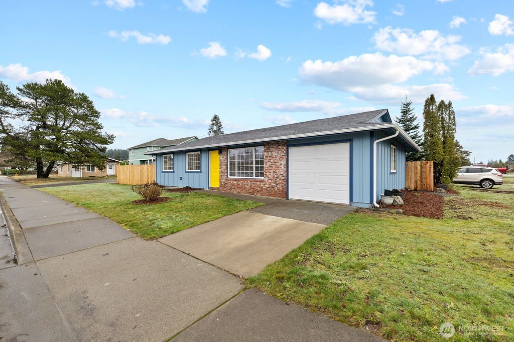 Photo of 405 E K Street, Shelton, WA 98584 (MLS # 2468711)