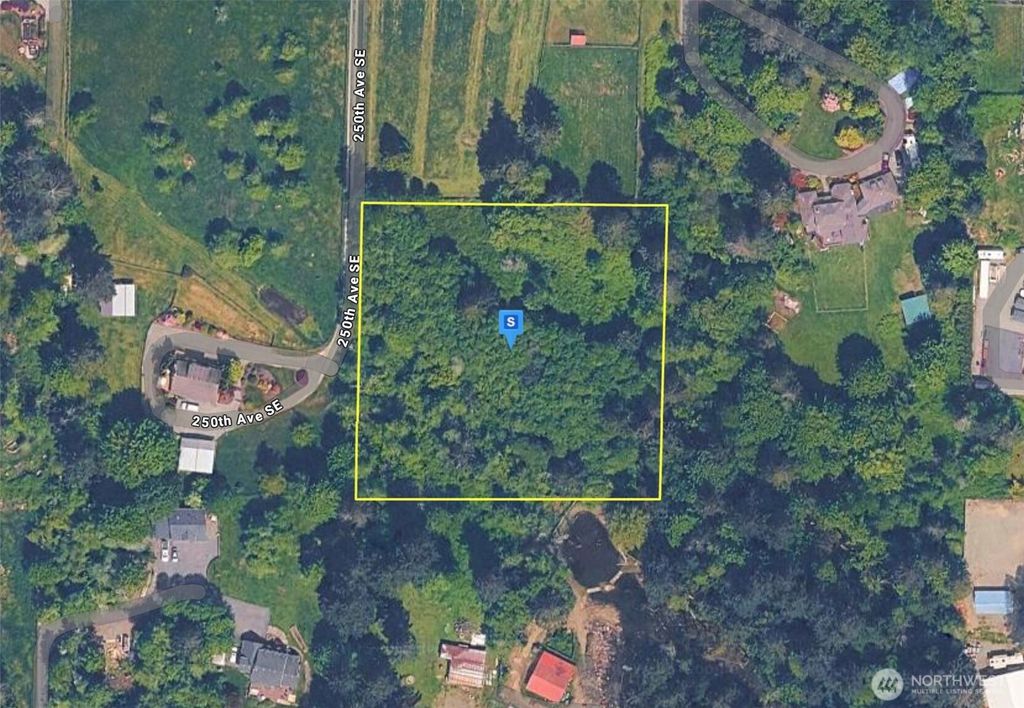 Photo of 24950 SE 216th Street, Maple Valley, WA 98038 (MLS # 2462886)