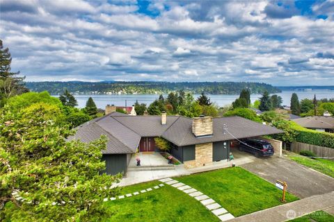 Photo of 6116 Oakhurst RD Rd S, Seattle, WA 98118 (MLS # 2514351)