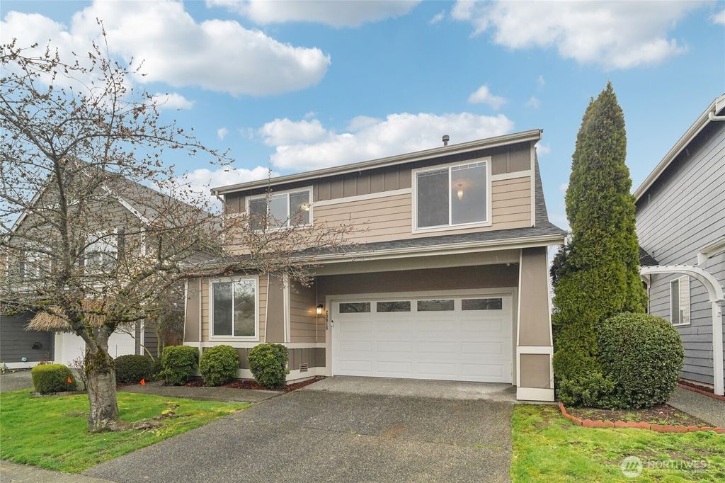 Photo of 23918 SE 5th Street, Sammamish, WA 98074 (MLS # 2484648)