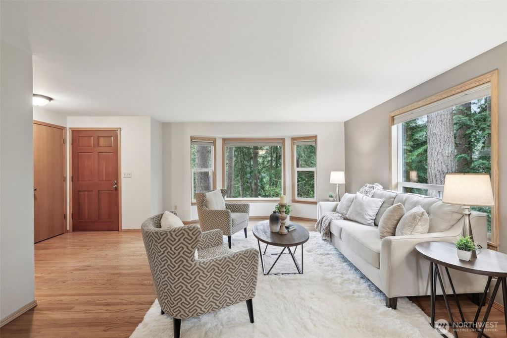 Photo of 14317 166th Place SE, Renton, WA 98059 (MLS # 2356431)