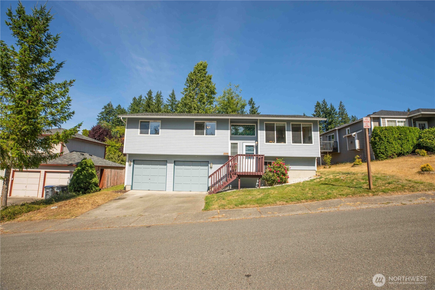 1985 Snowridge Avenue