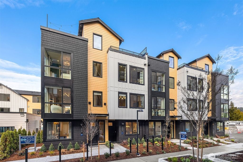 Photo of 13365 (Site31) NE 175th Place, Woodinville, WA 98072 (MLS # 2375645)