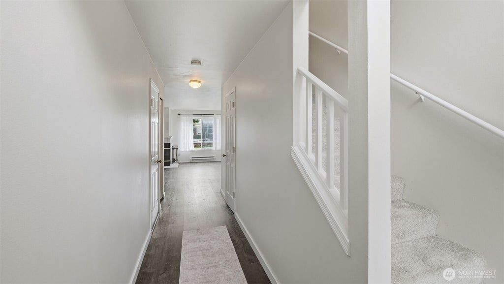 Photo of 927 132nd Street SW #F5, Everett, WA 98204 (MLS # 2593466)