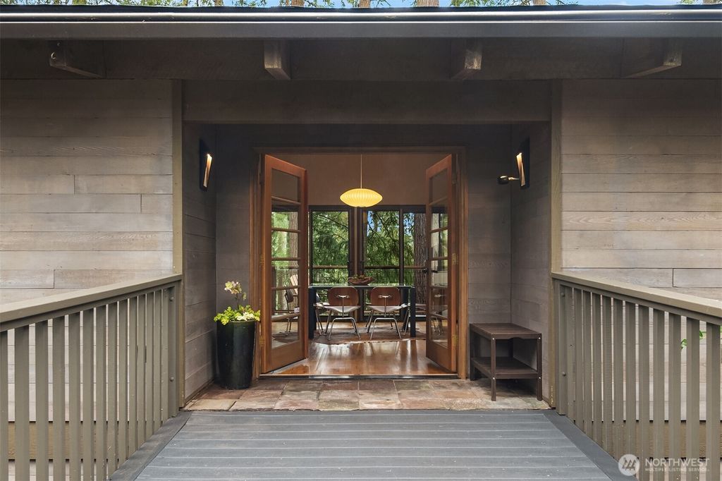 Photo of 635 NW 178th Place, Shoreline, WA 98177 (MLS # 2497074)