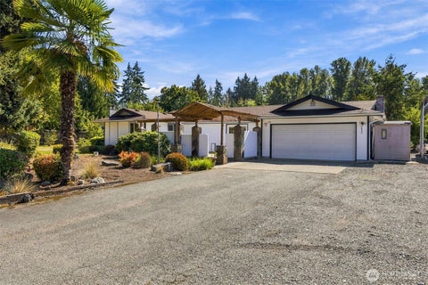 Photo of 9422 144th Street E, Puyallup, WA 98375 (MLS # 2584454)