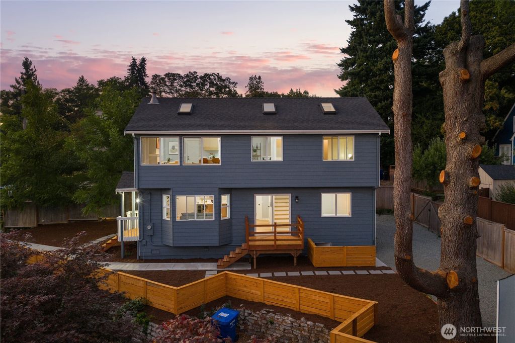 Photo of 4812 33rd Avenue NE, Seattle, WA 98105 (MLS # 2465312)