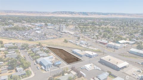 Photo of 0 N 9th Street, Walla Walla, WA 99362 (MLS # 2463157)