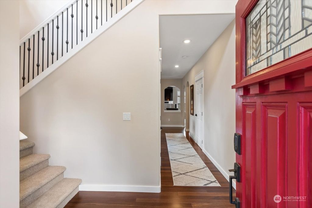 Photo of 20328 Crawford Road, Lynnwood, WA 98036 (MLS # 2057009)