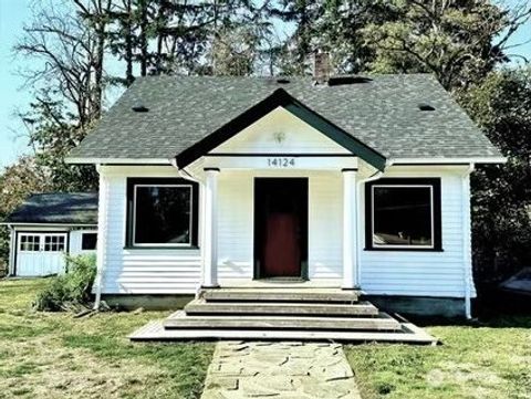 Photo of 14124 6th Avenue E, Tacoma, WA 98445 (MLS # 2437459)