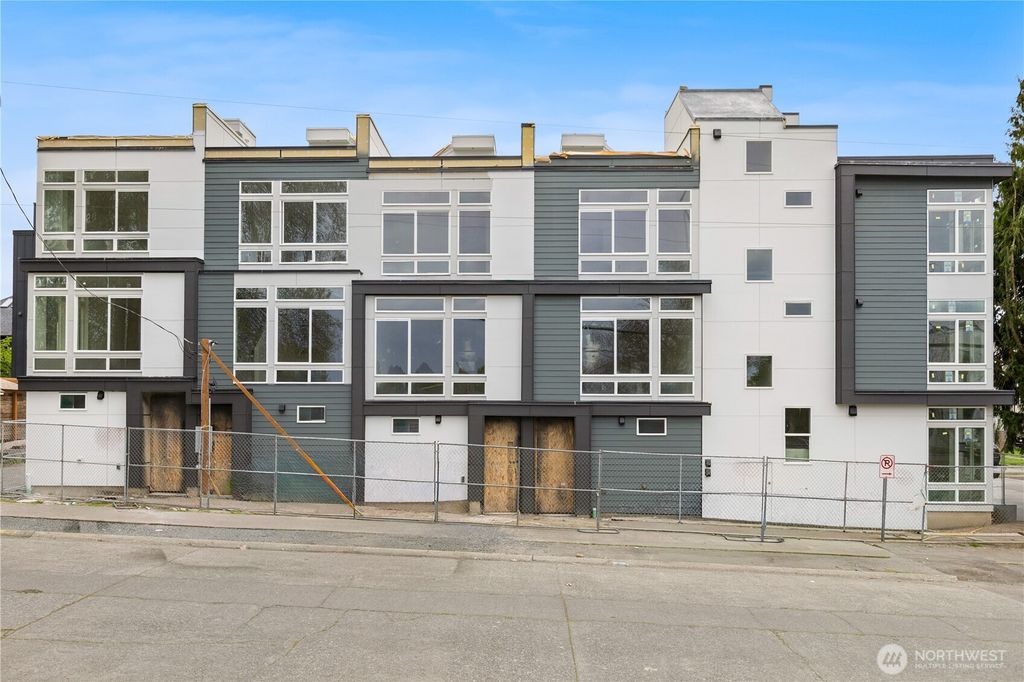 Photo of 2452 NW 60th Street, Seattle, WA 98107 (MLS # 2515190)