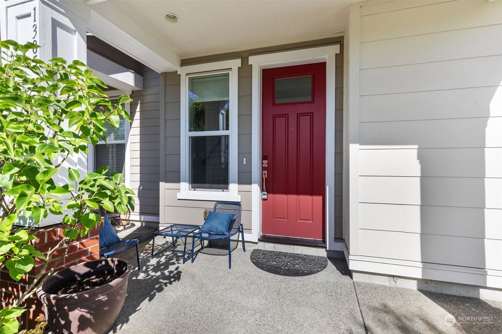 Photo of 1385 NE Hickory Lane #29, Issaquah, WA 98029 (MLS # 2271723)