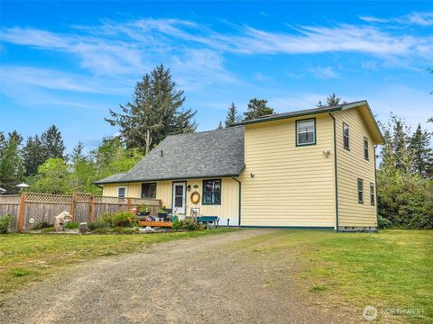 Photo of 2104 272nd Street, Ocean Park, WA 98640 (MLS # 2518355)