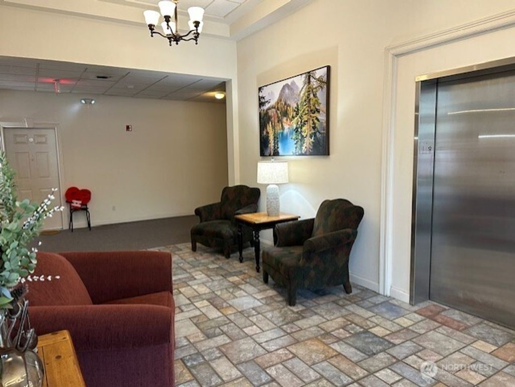 Photo of 202 E 3rd Street #215, Cle Elum, WA 98922 (MLS # 2477675)