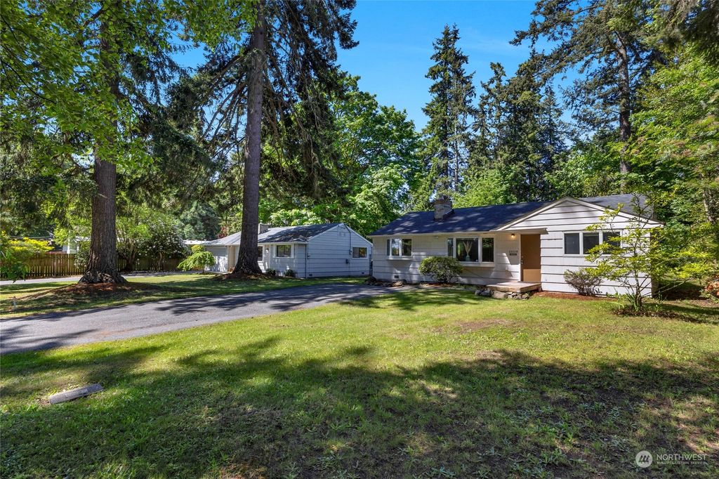 Photo of 22228 80th Avenue W, Edmonds, WA 98026 (MLS # 2218927)