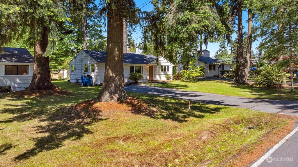 Photo of 22228 80th Avenue W, Edmonds, WA 98026 (MLS # 2218927)