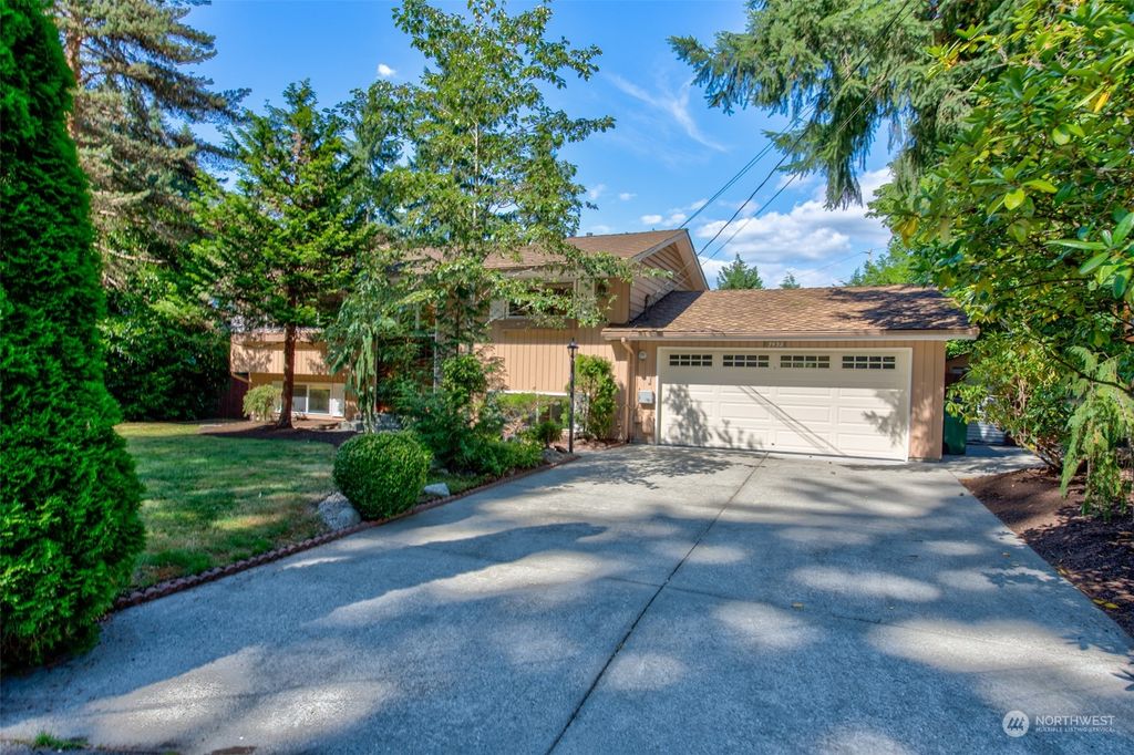 Photo of 7432 139th Place NE, Redmond, WA 98052 (MLS # 2144519)