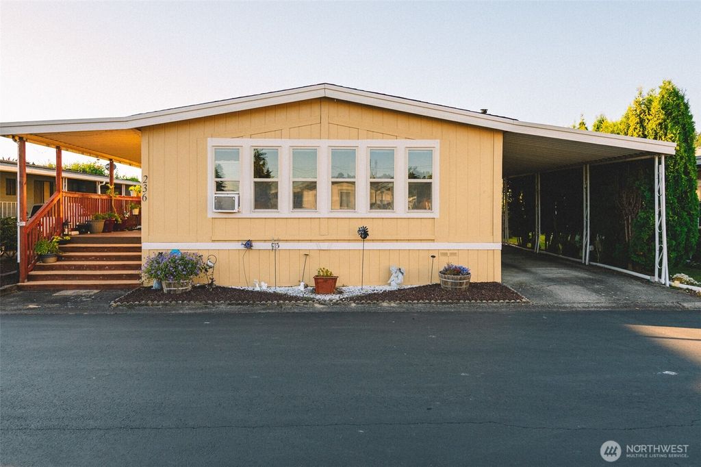 Photo of 3611 I Street NE #236, Auburn, WA 98002 (MLS # 2401956)