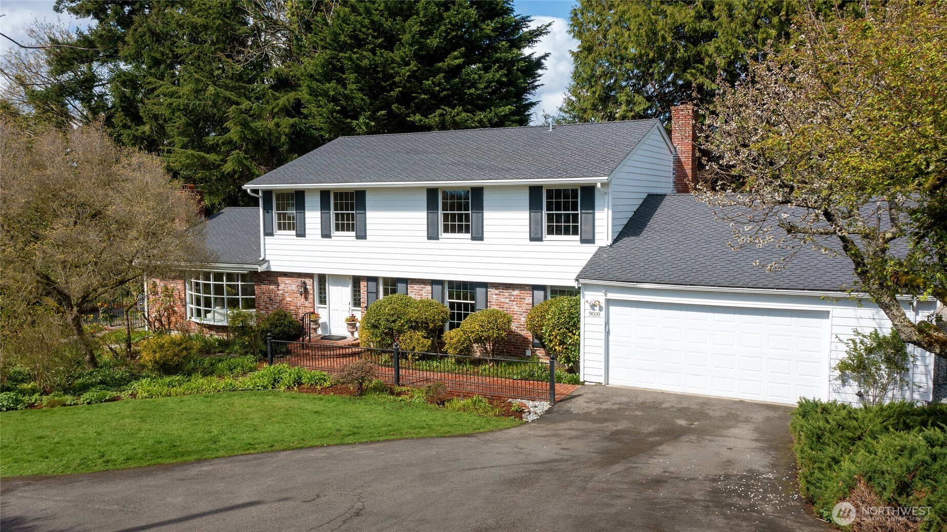 9018 NE 38th Place
