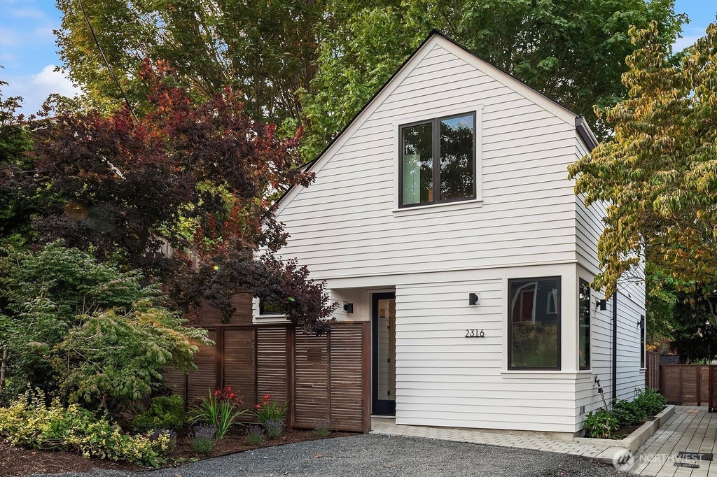 Photo of 2316 S Forest Street, Seattle, WA 98144 (MLS # 2576962)