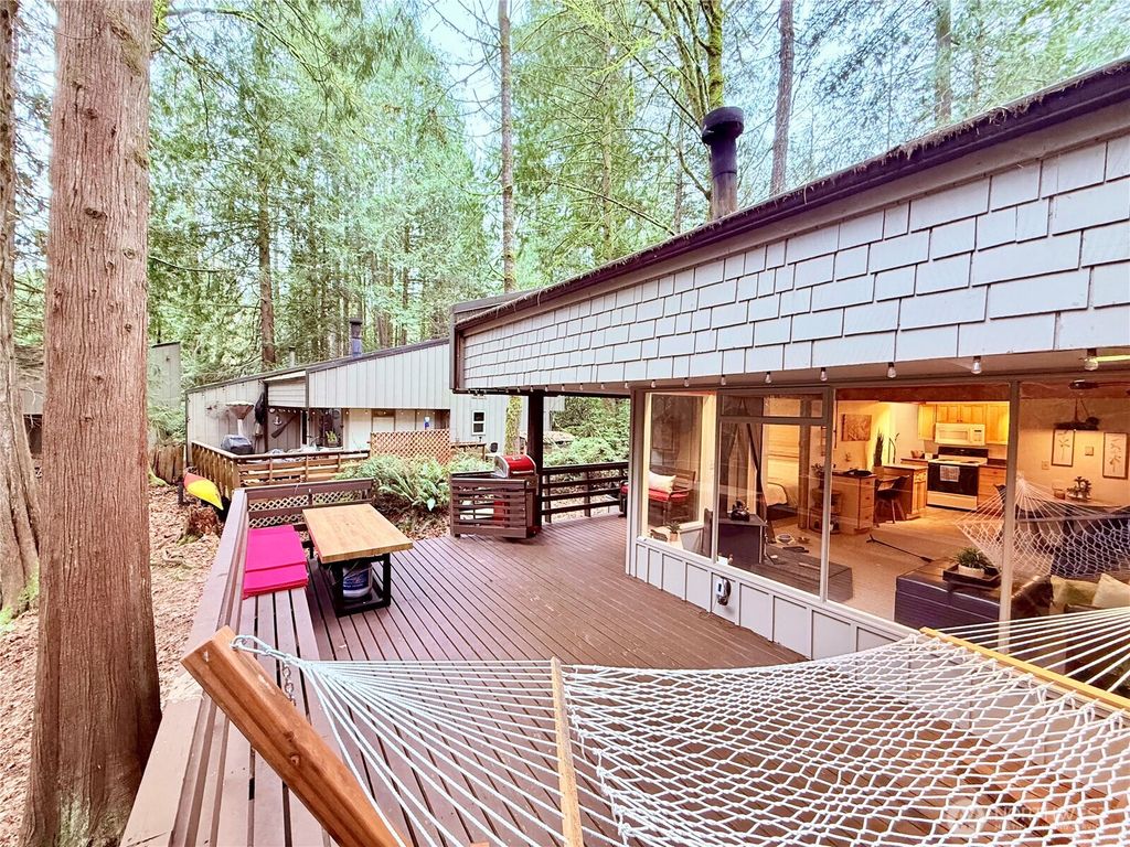 Photo of 741 E Promontory Road, Shelton, WA 98584 (MLS # 2488033)