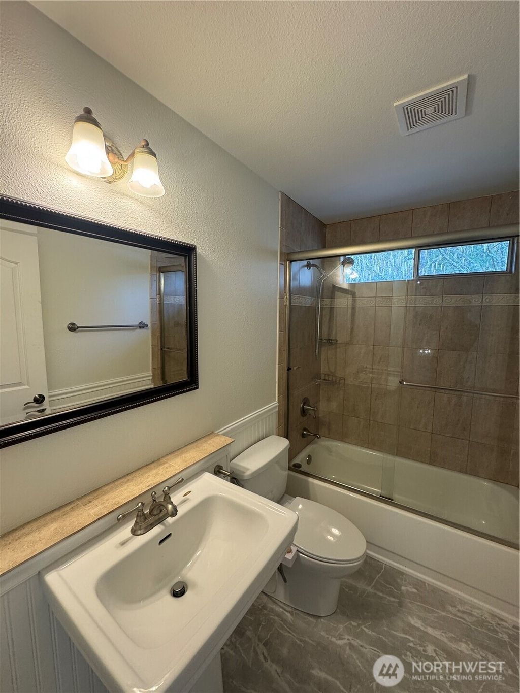 Photo of 17829 149th Avenue NE, Woodinville, WA 98072 (MLS # 2496278)