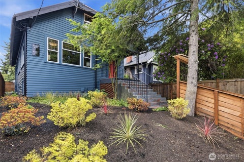 Photo of 1417 Martin Luther King Jr Way, Seattle, WA 98122 (MLS # 2535597)