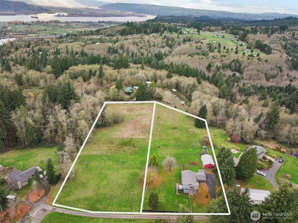 Photo of 130 Stella, Longview, WA 98632 (MLS # 2456016)