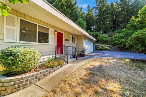 Photo of 1908 NE Bentley Drive, Bremerton, WA 98311 (MLS # 2579646)