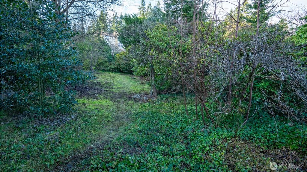 Photo of 19028 15th Avenue NE, Shoreline, WA 98155 (MLS # 2465437)