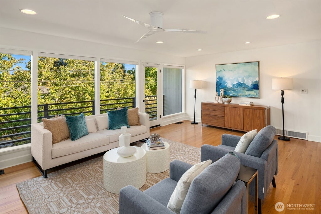 Photo of 4014 S Dakota Street, Seattle, WA 98118 (MLS # 2583895)