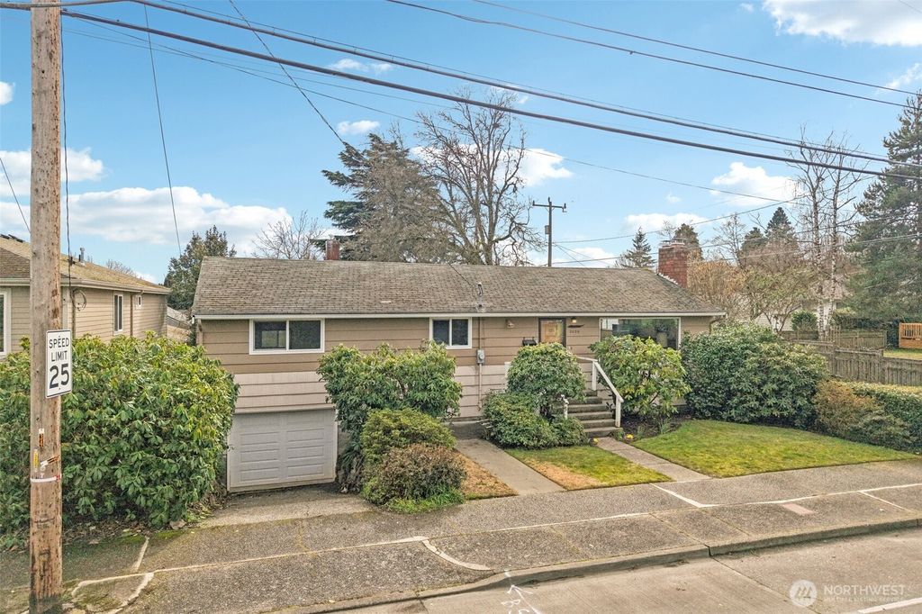 Photo of 3409 SW Trenton St, Seattle, WA 98126 (MLS # 2485450)