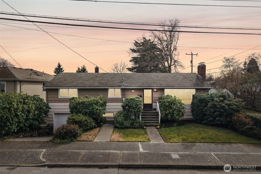 Photo of 3409 SW Trenton St, Seattle, WA 98126 (MLS # 2485450)