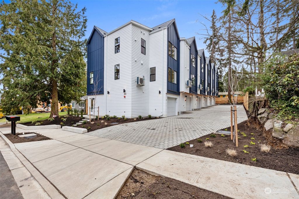 Photo of 2151 N 147th Street #F, Shoreline, WA 98133 (MLS # 2051759)