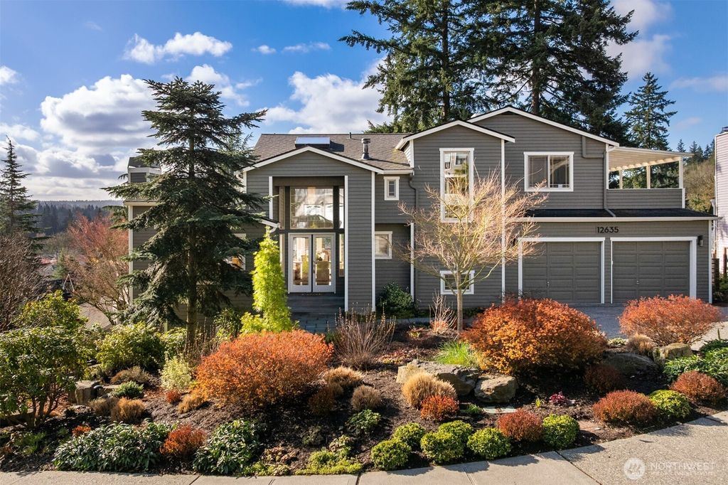 Photo of 12635 93rd Pl Pl NE, Kirkland, WA 98034 (MLS # 2493633)