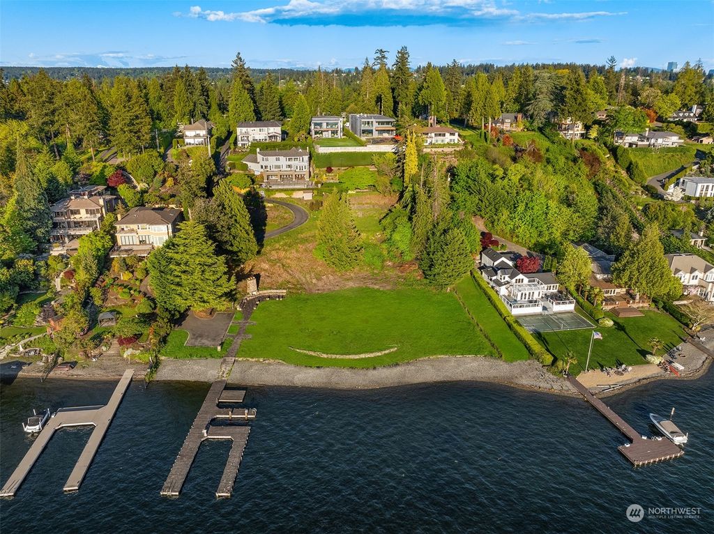 Photo of 33 xx Evergreen Point Road, Medina, WA 98039 (MLS # 2232959)