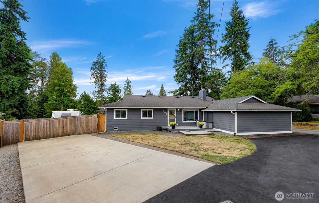 Photo of 606 Morgan Road, Everett, WA 98203 (MLS # 2423857)