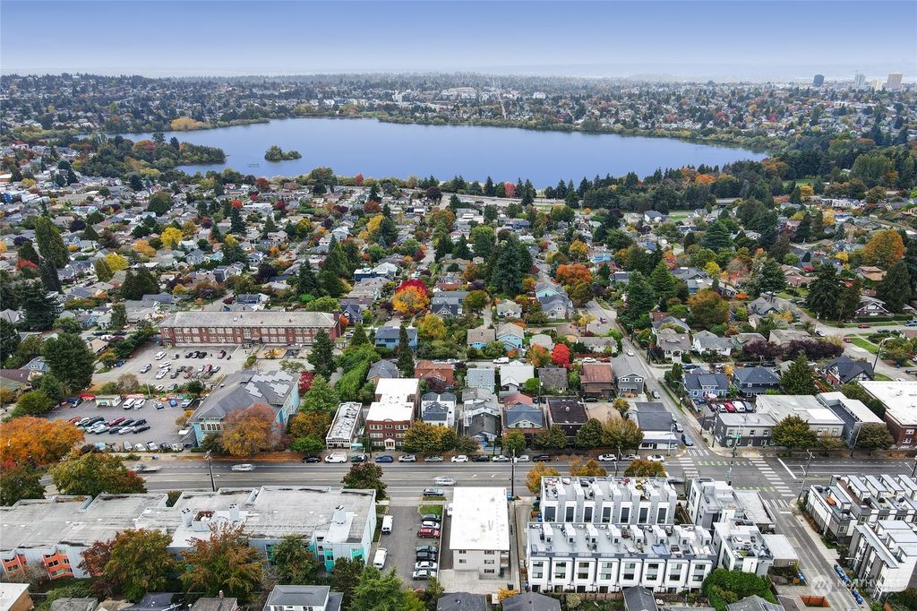 Photo of 6516 Palatine Avenue N, Seattle, WA 98103 (MLS # 2172368)